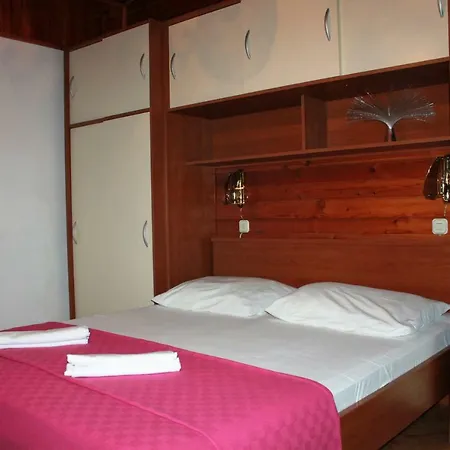 Mediteran Relax 3* מאקרסקה